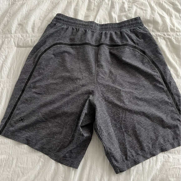 Lululemon Pace Breaker Short 9in inseam - Picture 2 of 4